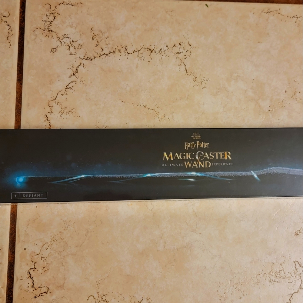 Harry Potter Magic Caster Ultimate Wand Experience- Defiant -Discontinued RARE